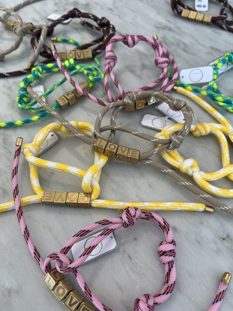 Nilu Love cord bracelet beige