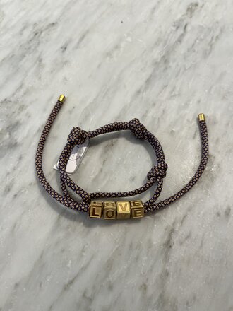 Nilu Love bracelet