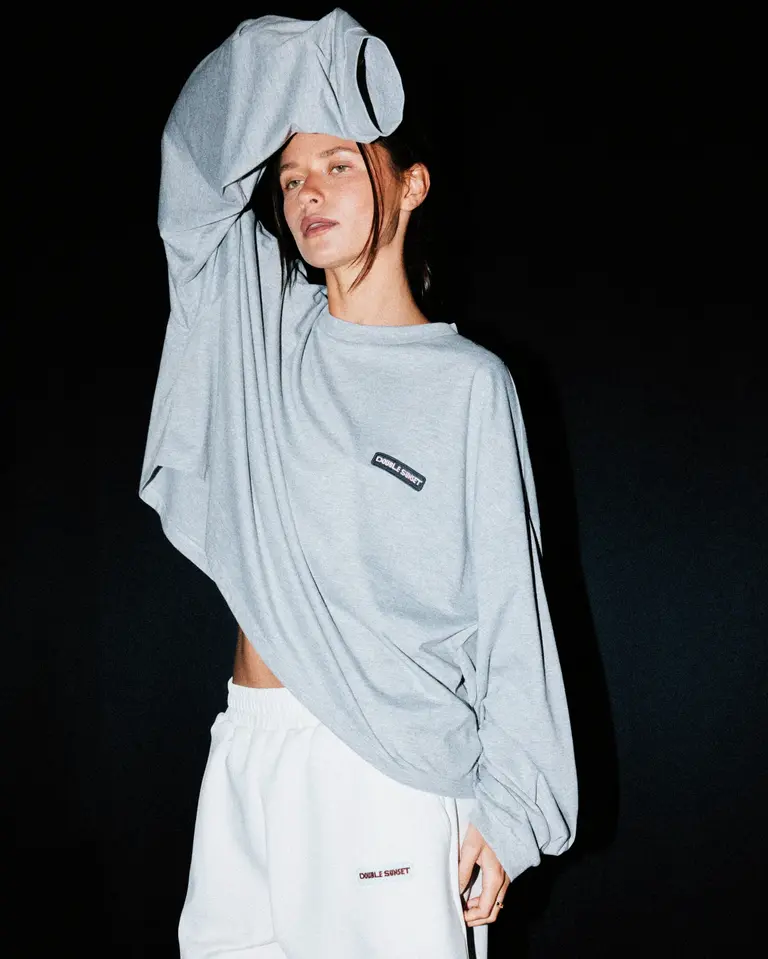 Double sunset Cropped long T grey
