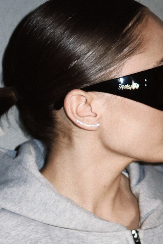 Billion Avenue Diamond climber earstud