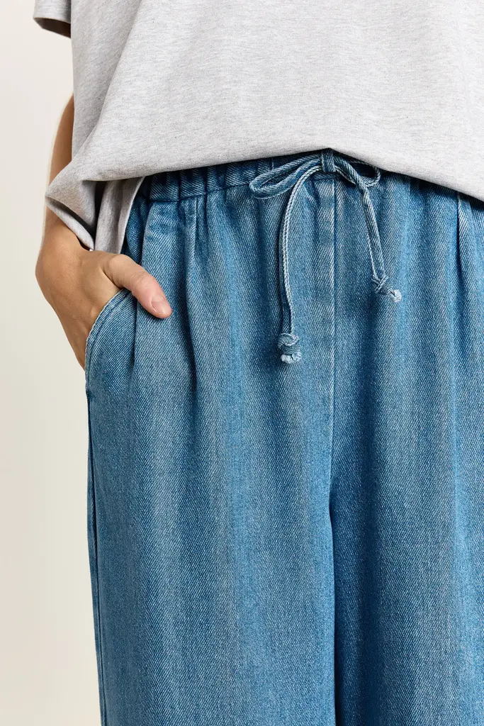 Studio Clique Flowy denim pants