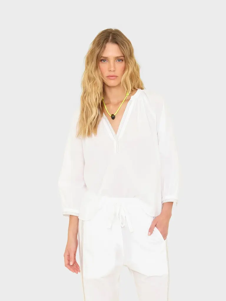 Xirena White lightweight cotton blouse