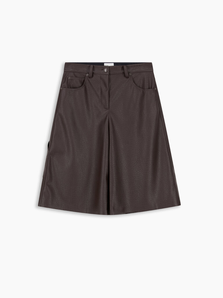 8 PM Faux leather bermuda