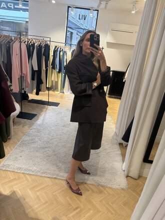 8 PM Chocolate oversized blazer