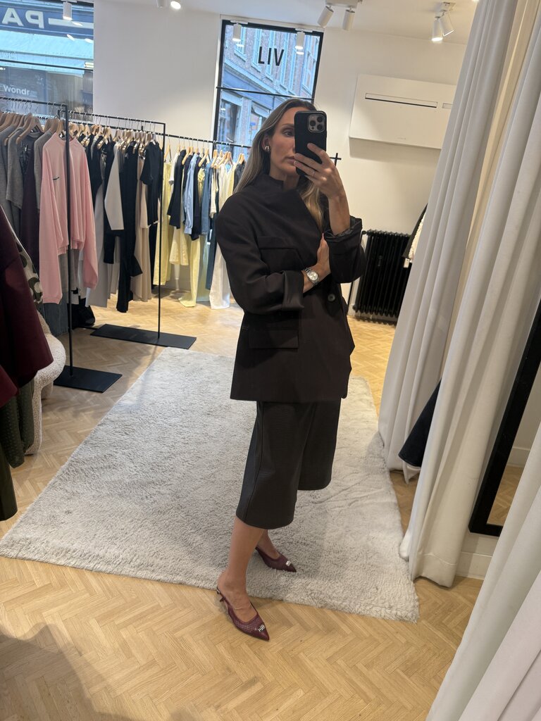 8 PM Chocolate oversized blazer