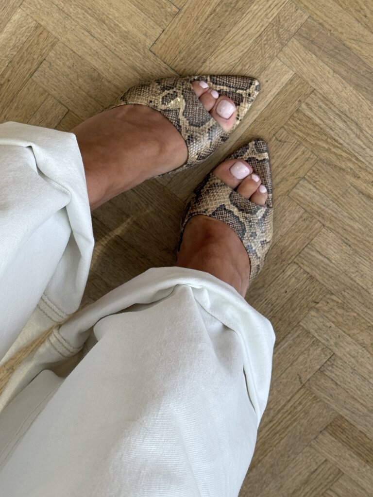 Gia Borghini Pointed toe mule python