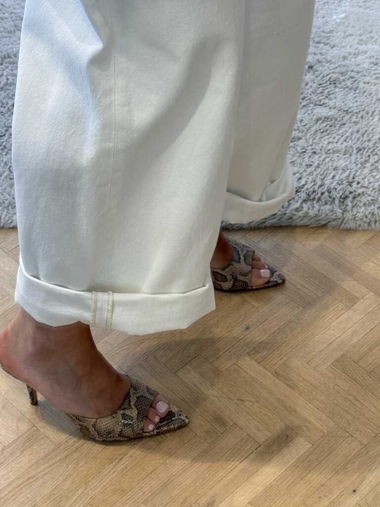 Gia Borghini Pointed toe mule python