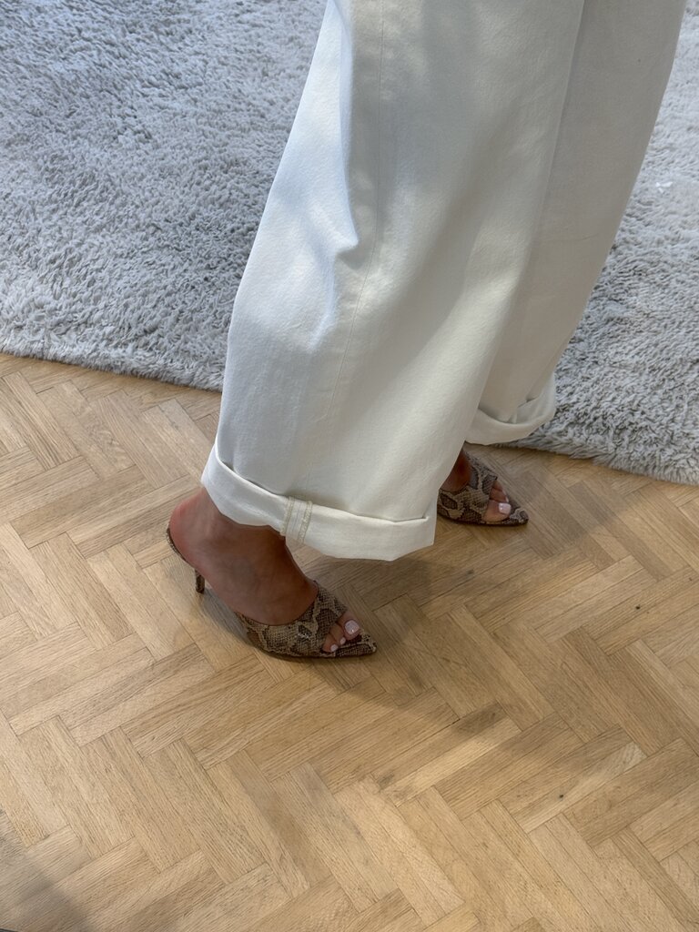 Gia Borghini Pointed toe mule python