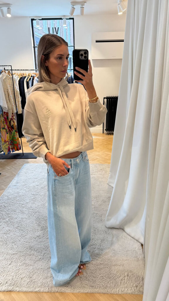 Hooded sweat sand