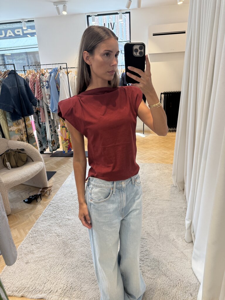 Burgundy padded T-shirt