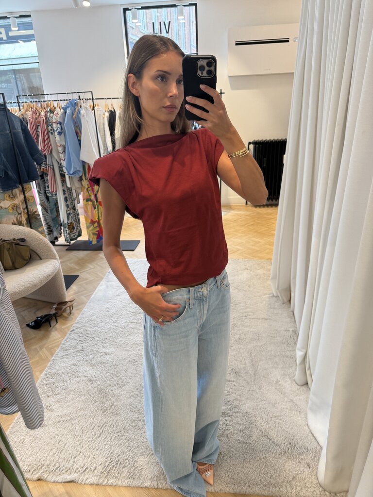 Burgundy padded T-shirt