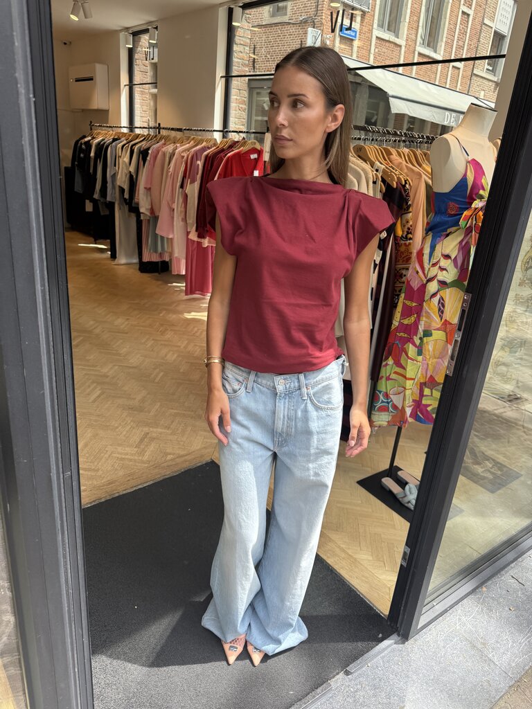 Burgundy padded T-shirt
