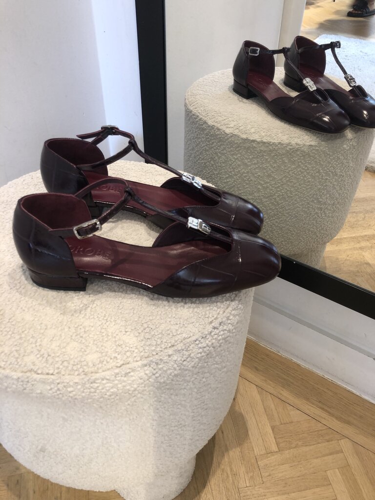 Florence ballerina burgundy