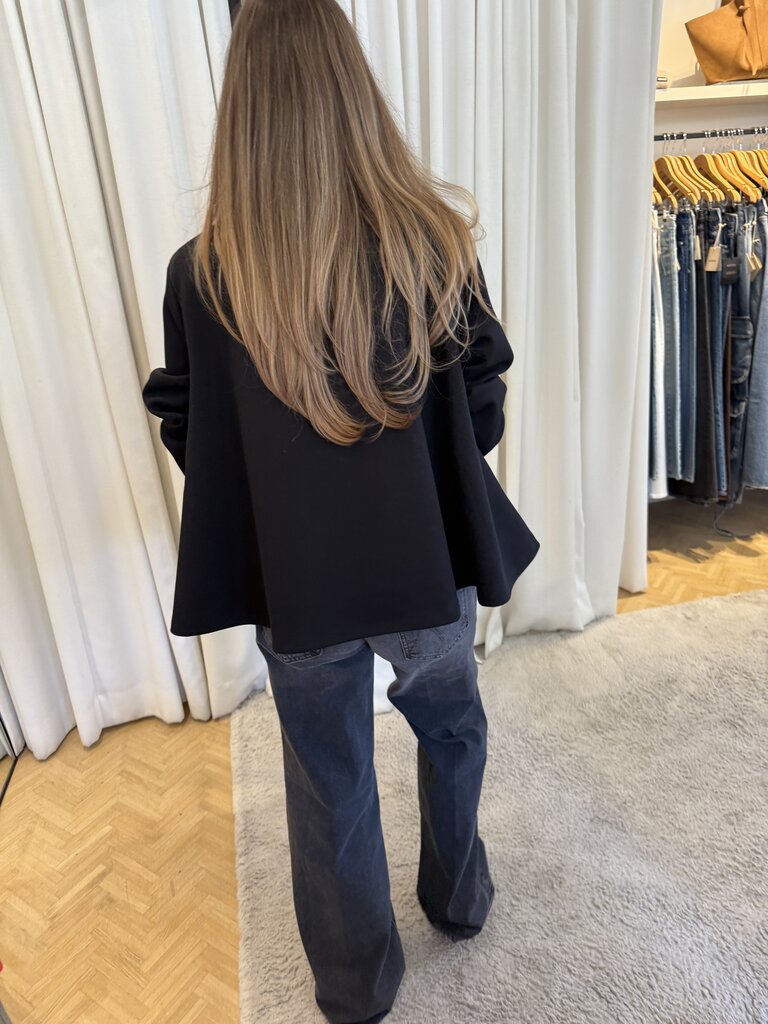 Rhune Gigi longsleeve top black