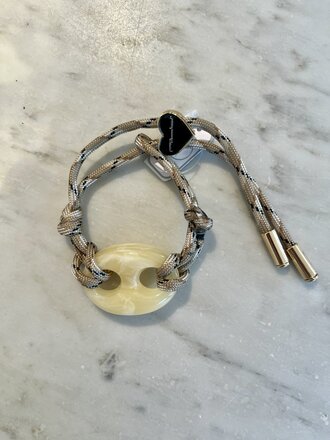 Nilu Pig bracelet burlington