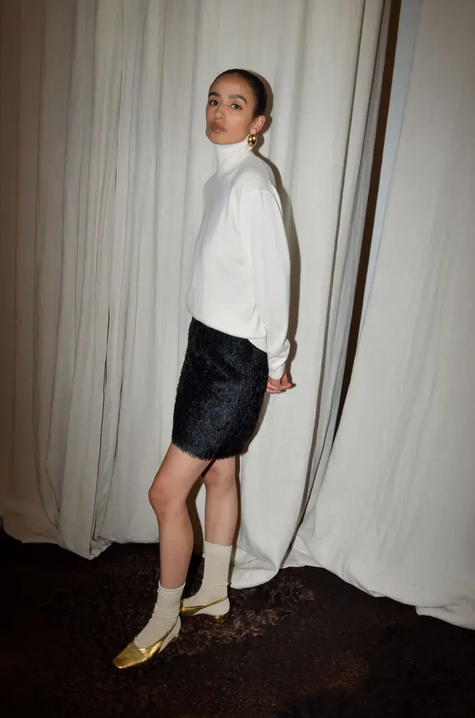 Collectors Club Fluffy black skirt