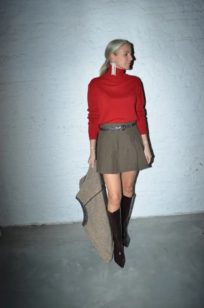 Collectors Club Turtleneck lipstickred
