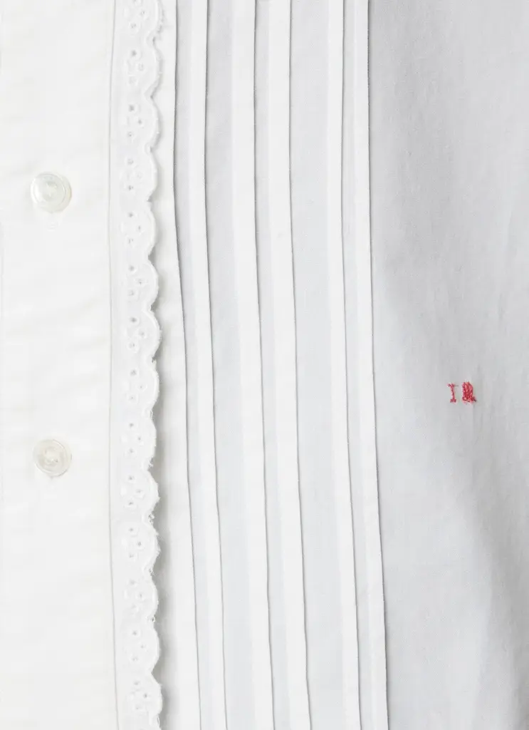Initials shirt white