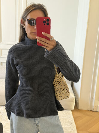 Rhune Maren Knit Dark Grey
