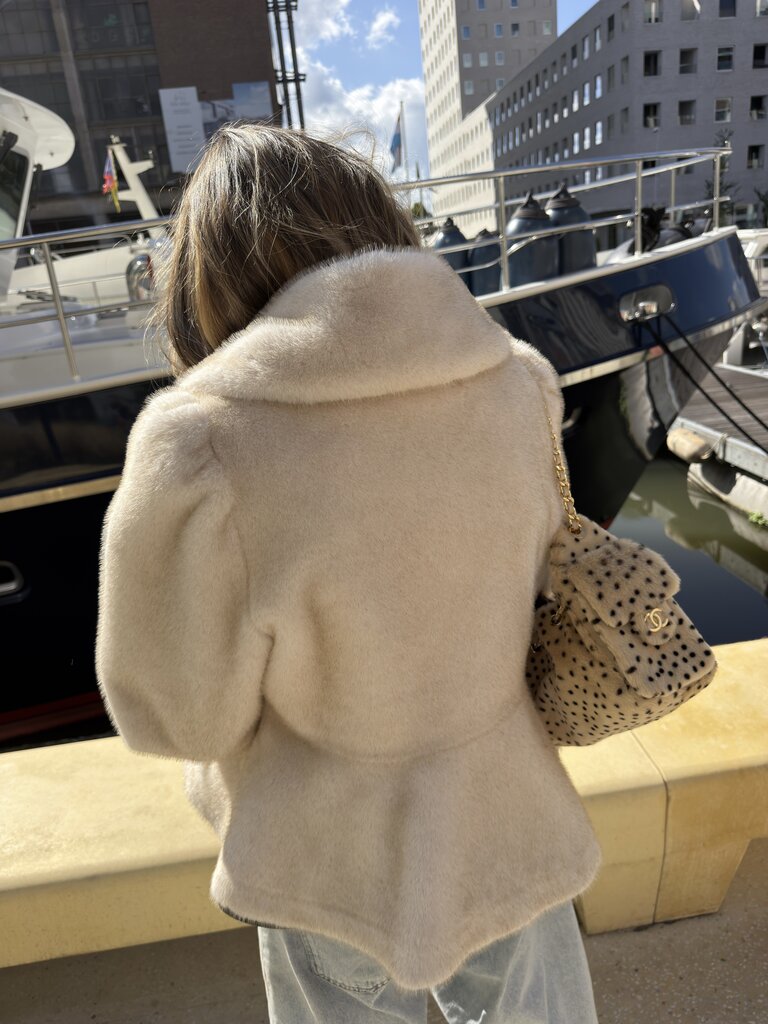 Rhune Endra faux fur coat ecru