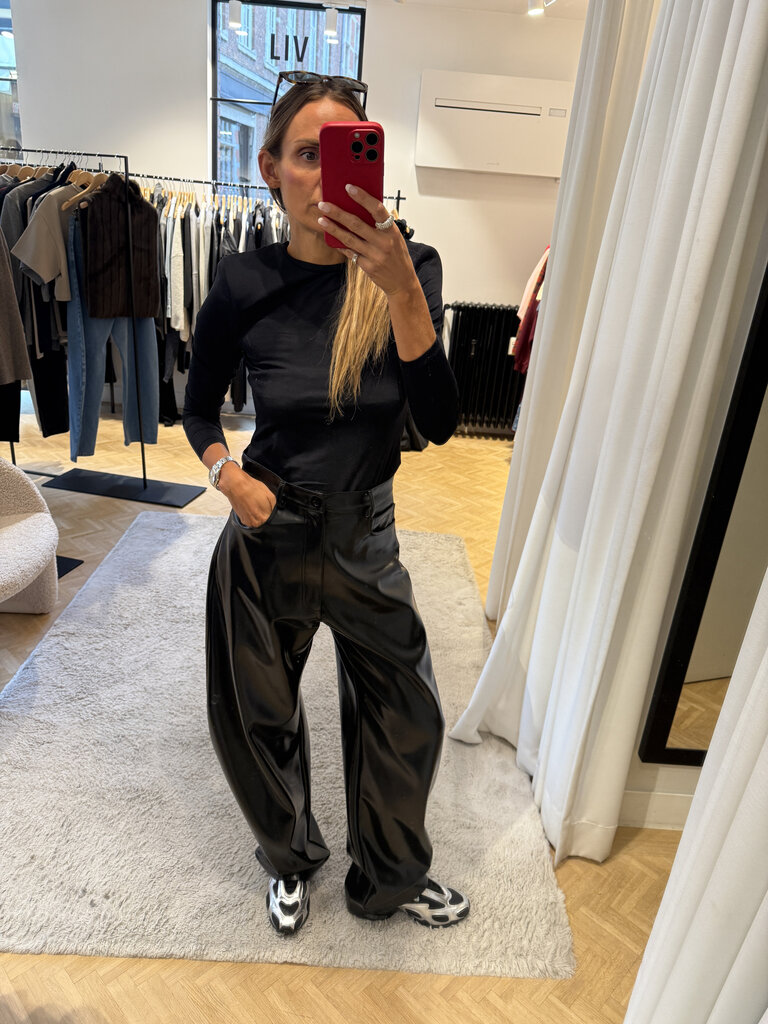 Rhune Grace balloon pants PU leather black