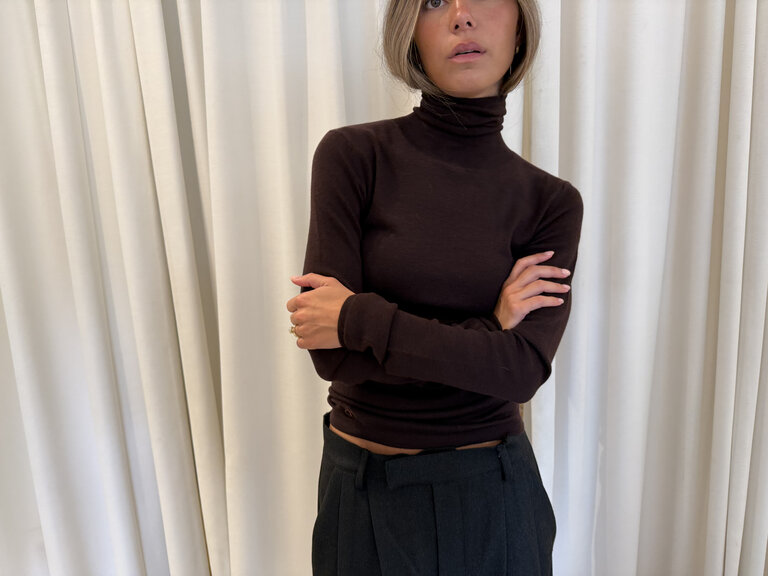Rhune Cael Turtleneck Brown