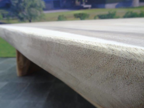 AVH-Collectie Boomstamtafel 200x90xH77,5 cm - bladdikte 8 cm AVH-Collectie Boomstamtafel 200x90xH77,5 cm - bladdikte 8 cm