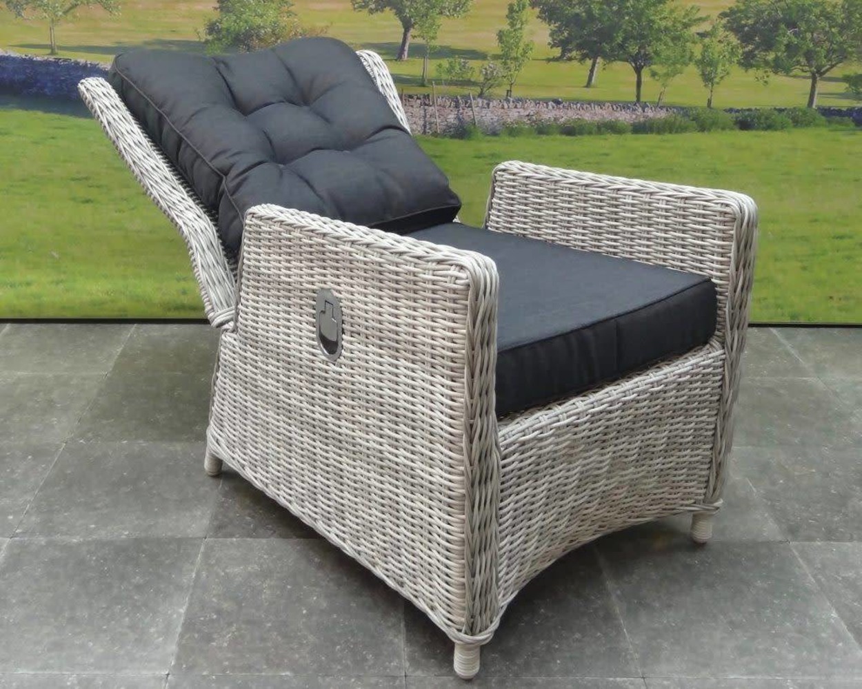 AVH-Collectie Marina lounge tuinstoel verstelbaar wit grijs AVH-Collectie Marina lounge tuinstoel verstelbaar wit grijs