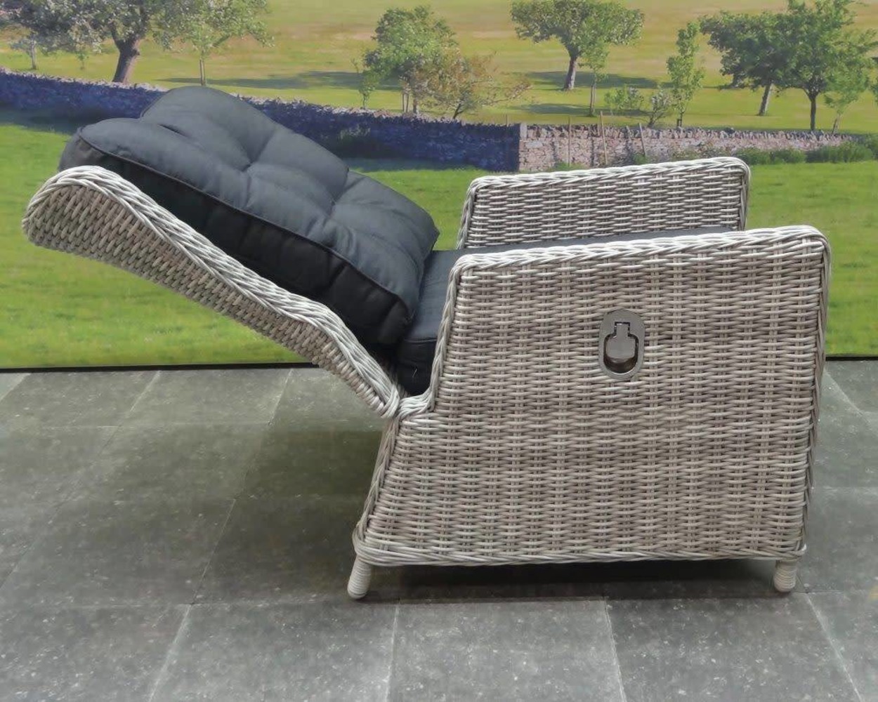 AVH-Collectie Marina lounge tuinstoel verstelbaar wit grijs AVH-Collectie Marina lounge tuinstoel verstelbaar wit grijs