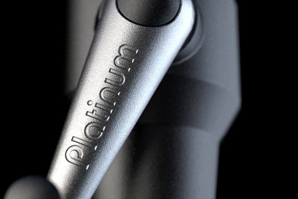 Platinum Riva parasol 300 cm rond olijf met kniksysteem Platinum Riva parasol 300 cm rond olijf met kniksysteem