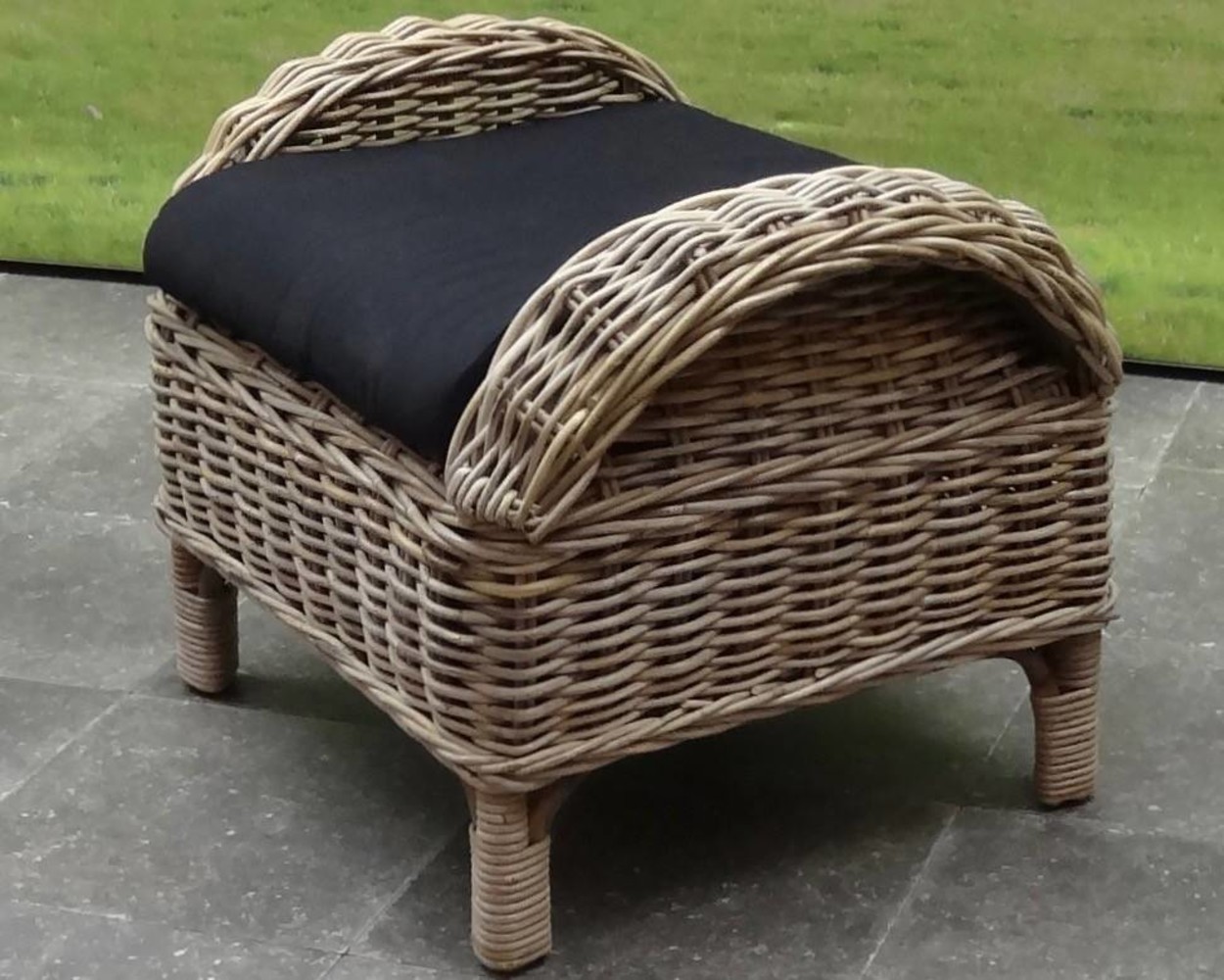 AVH-Collectie Naturel lounge balkonset 2-delig naturel rotan zwart AVH-Collectie Naturel lounge balkonset 2-delig naturel rotan zwart