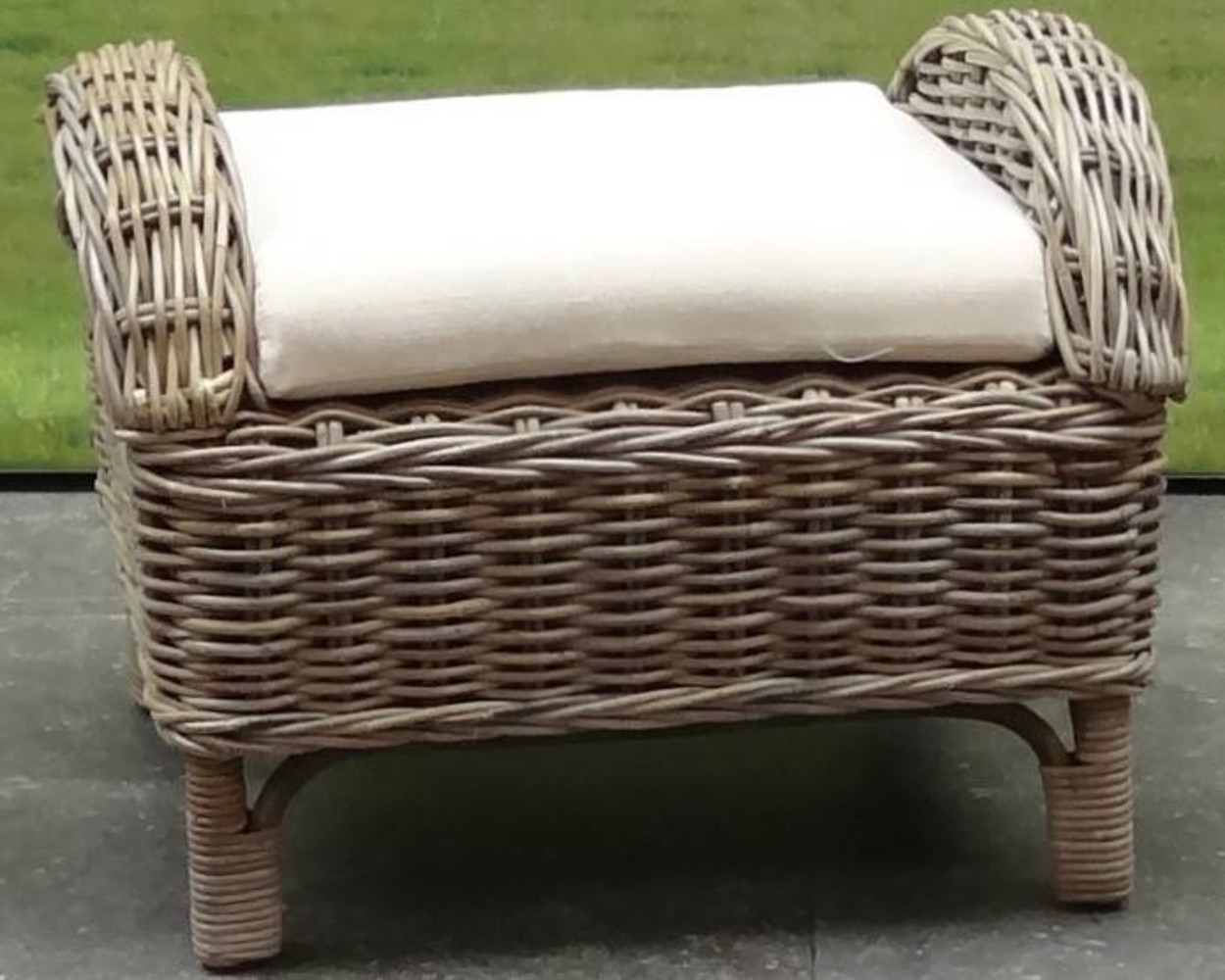 AVH-Collectie Naturel lounge balkonset 4-delig naturel rotan wit AVH-Collectie Naturel lounge balkonset 4-delig naturel rotan wit