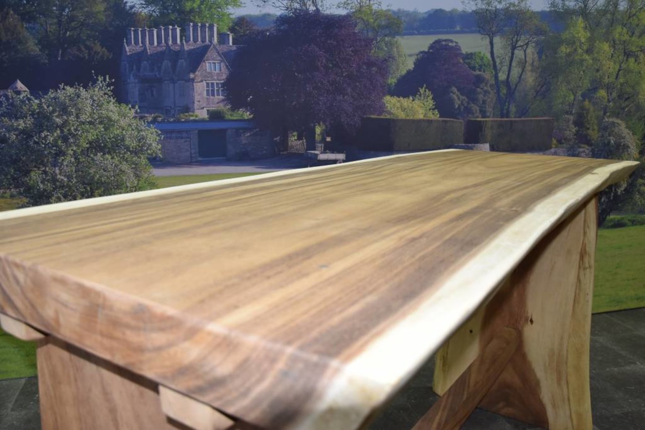 AVH-Collectie Boomstamtafel 400x90xH77,5 cm - bladdikte 10 cm geschoord AVH-Collectie Boomstamtafel 400x90xH77,5 cm - bladdikte 10 cm geschoord