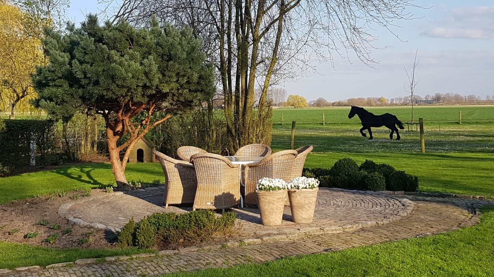 Kleine tuintafel Kleine tuintafel