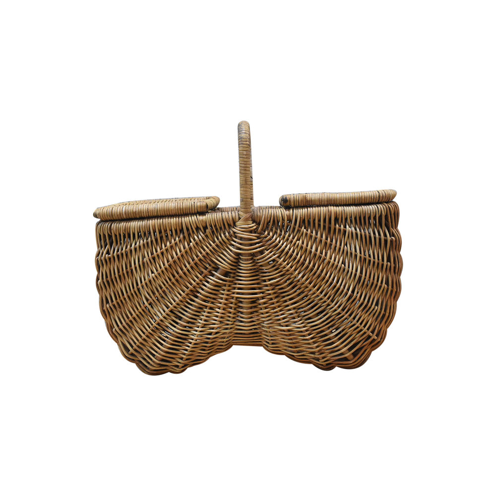 AVH-Collectie Eros lacak merah picknickmand 55x30xH30-45 cm AVH-Collectie Eros lacak merah picknickmand 55x30xH30-45 cm