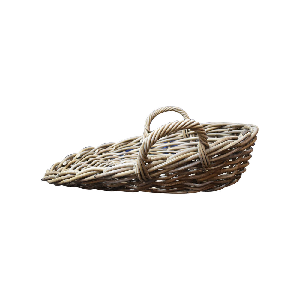 AVH-Collectie Chun rotan mand 53x40xH12 cm AVH-Collectie Chun rotan mand 53x40xH12 cm