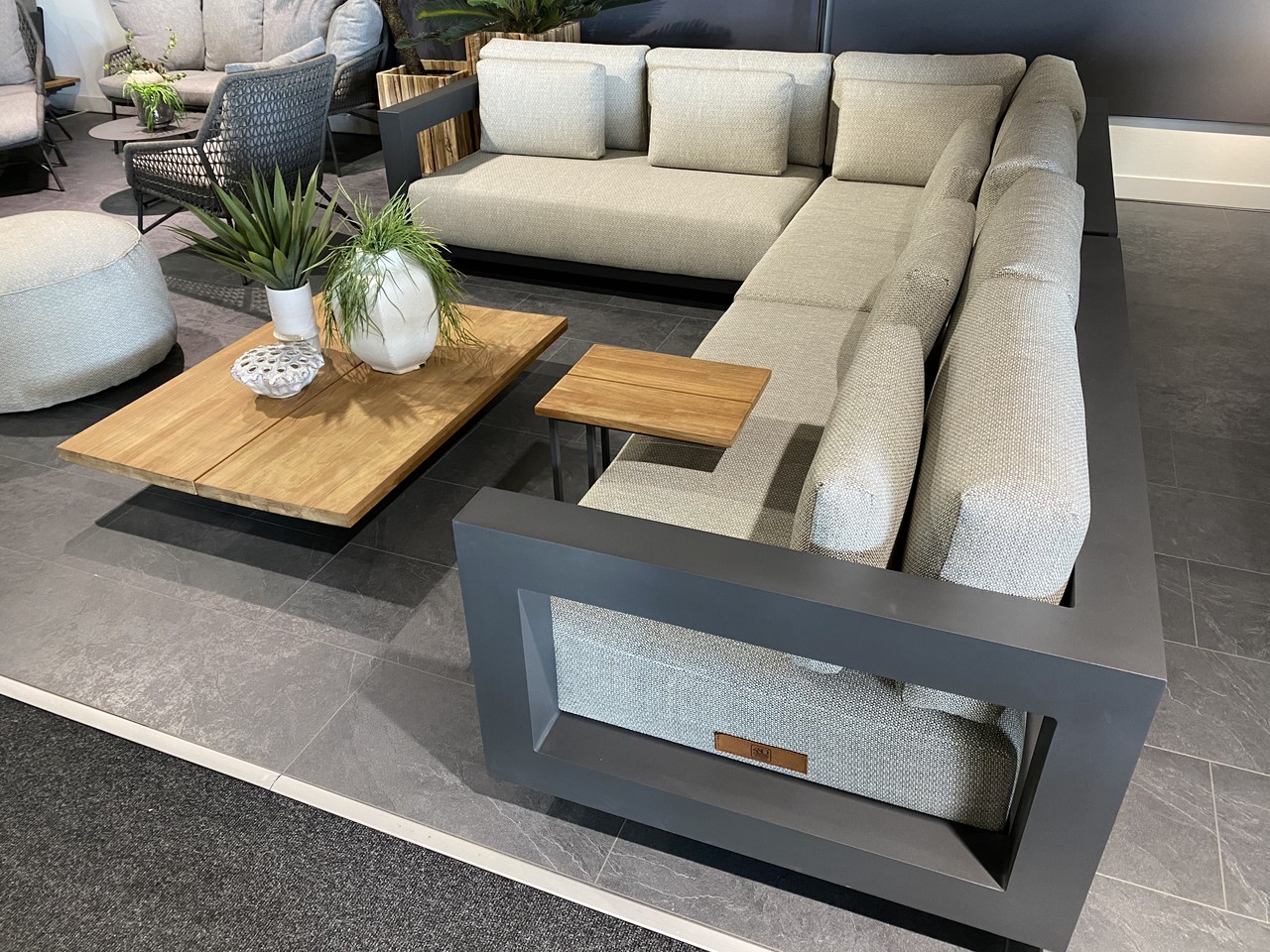 4 Seasons Outdoor 4 Seasons Outdoor Metropolitan hoek loungeset 4 delig links 4 Seasons Outdoor 4 Seasons Outdoor Metropolitan hoek loungeset 4 delig links