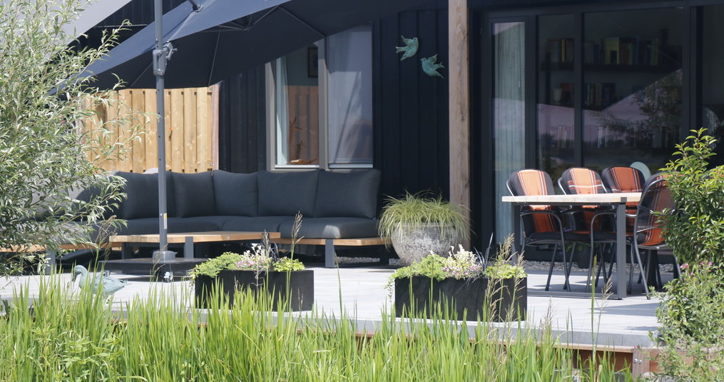 Hoe groot moet jouw nieuwe loungeset worden? Lees het hier!