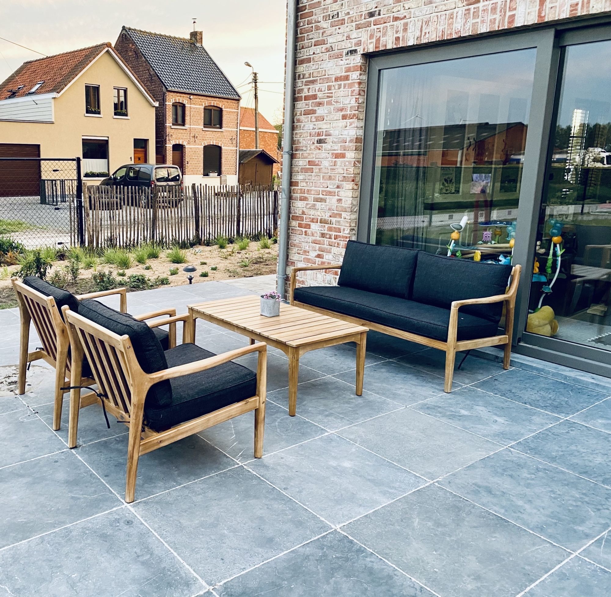 Hoe zorg je ervoor dat je houten tuinmeubelen mooi blijven