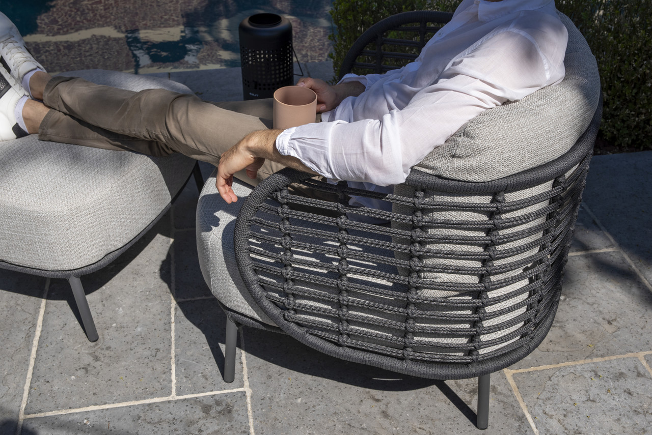 4 Seasons Outdoor Fabrice stoel bank loungeset 5 delig antraciet rope 4 Seasons Outdoor 4 Seasons Outdoor Fabrice stoel bank loungeset 5 delig antraciet rope 4 Seasons Outdoor
