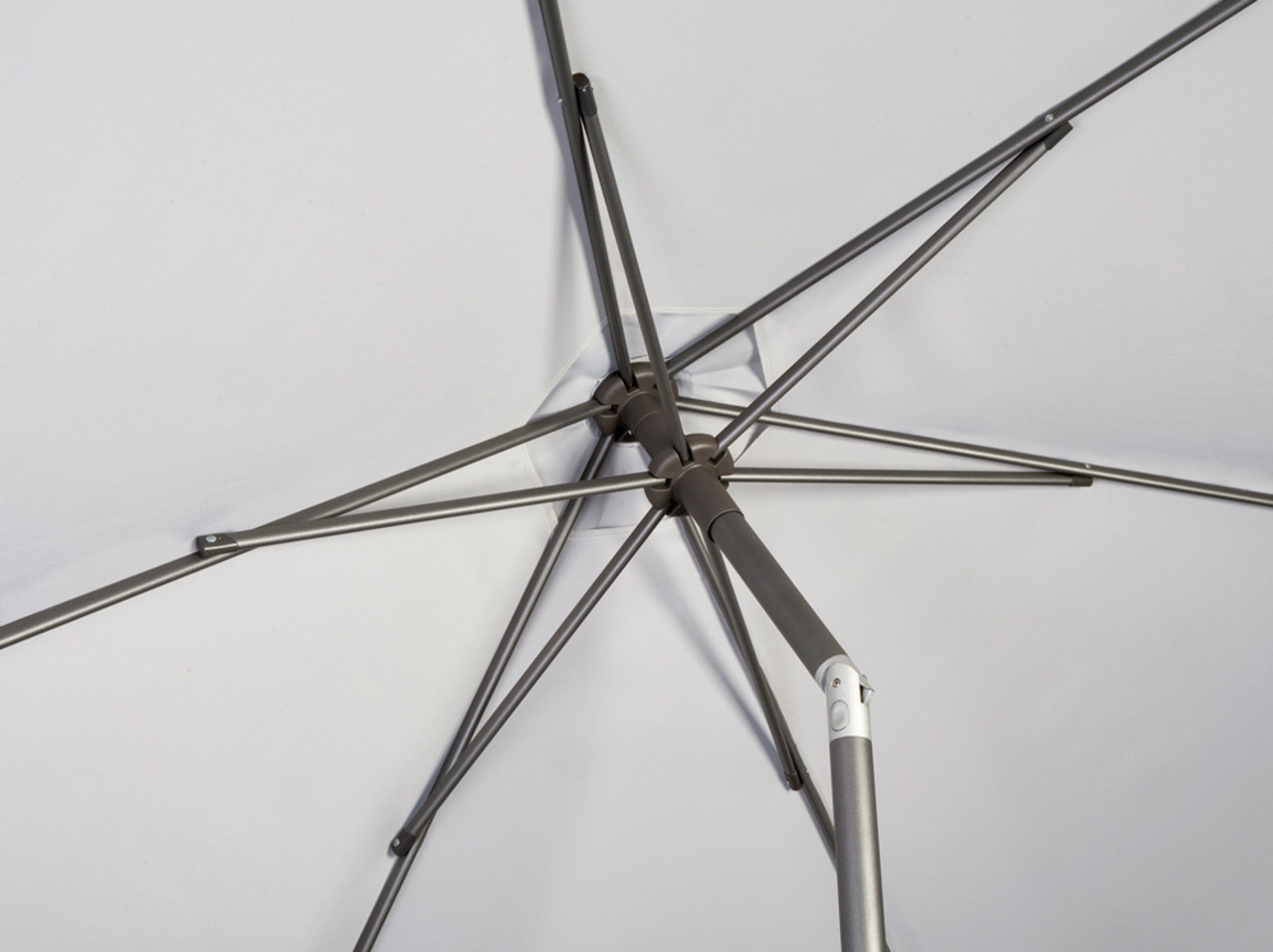 Platinum Lisboa parasol 300 cm rond antraciet Platinum Lisboa parasol 300 cm rond antraciet