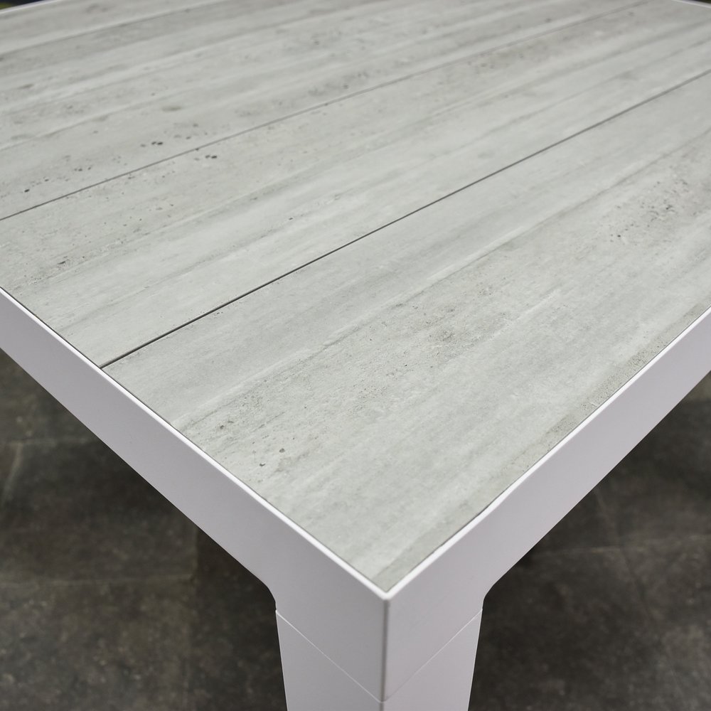 AVH-Collectie New Valley Fresno dining tuinset 100x100xH74 cm 5 delig aluminium wit