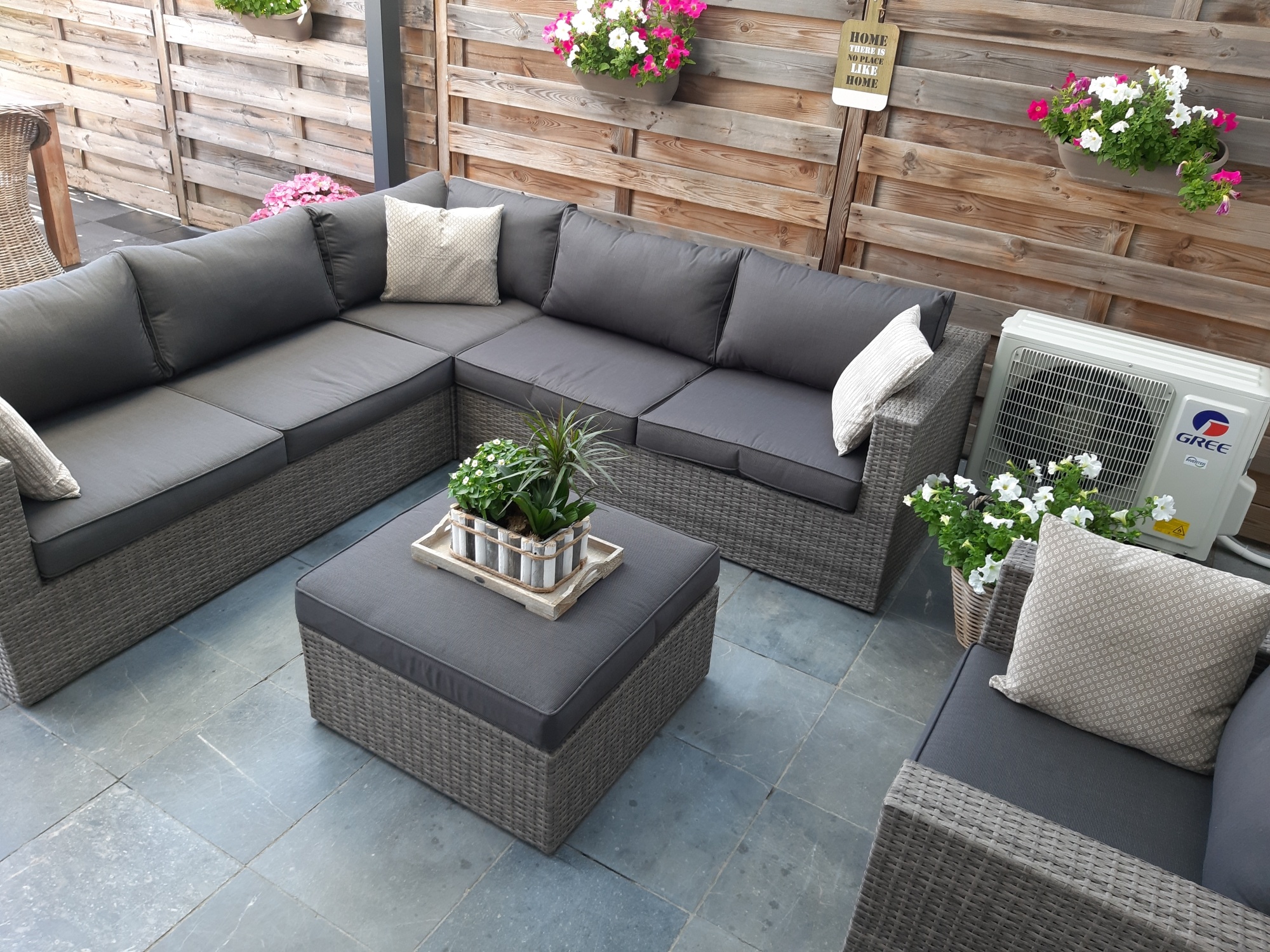 Hoe houd jij je tuin tegels schoon