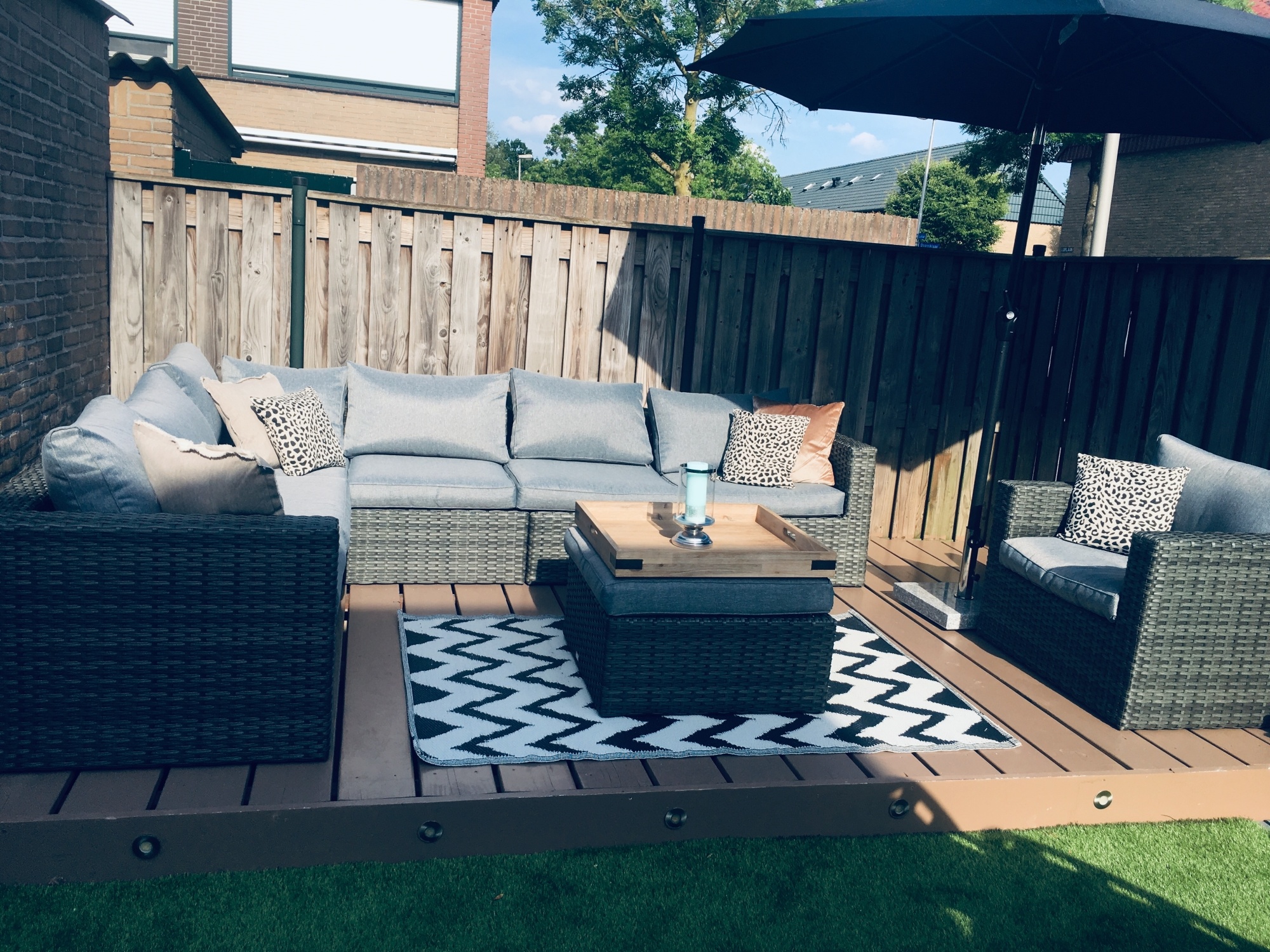 Hoe laat je de trend kleuren van dit seizoen terugkomen in je tuin