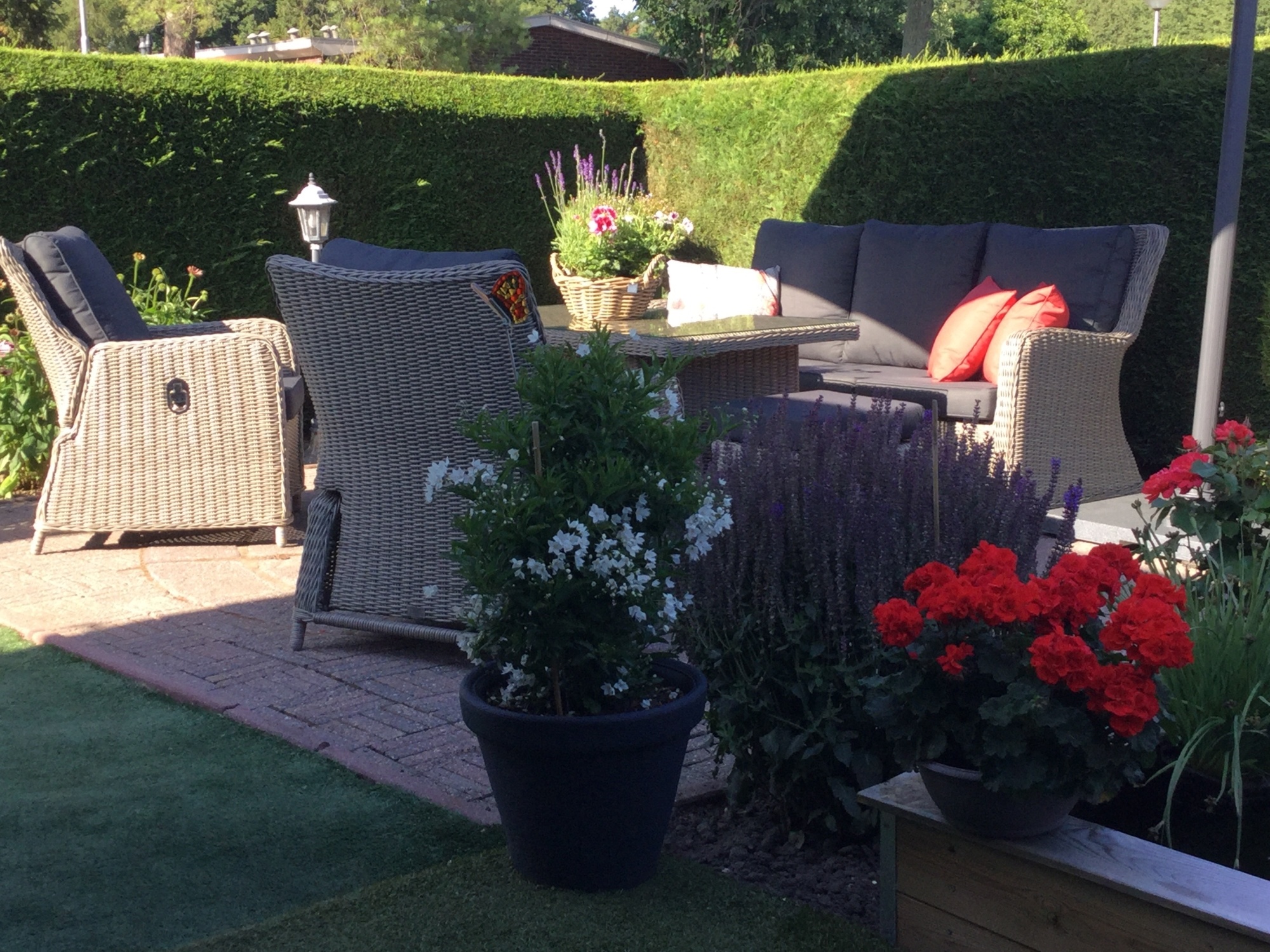 Hoe je de ruimte van een grote tuin optimaal kunt benutten