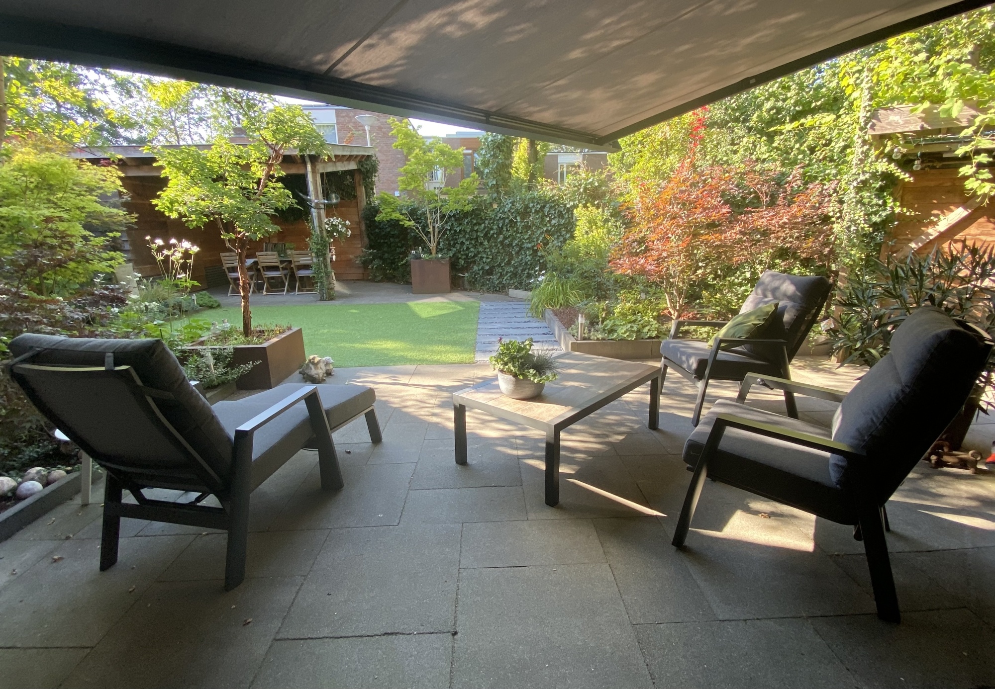 Het Belang van Biodiversiteit in je Tuin: 10 Manieren om de Natuur te Helpen Het Belang van Biodiversiteit in je Tuin: 10 Manieren om de Natuur te Helpen