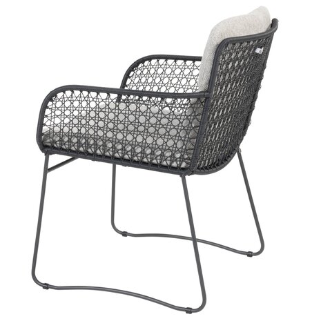 4 Seasons Outdoor Aprilla Prado dining tuinset 160 cm rond 7 delig Antraciet 4 Seasons Outdoor 4 Seasons Outdoor Aprilla Prado dining tuinset 160 cm rond 7 delig Antraciet 4 Seasons Outdoor