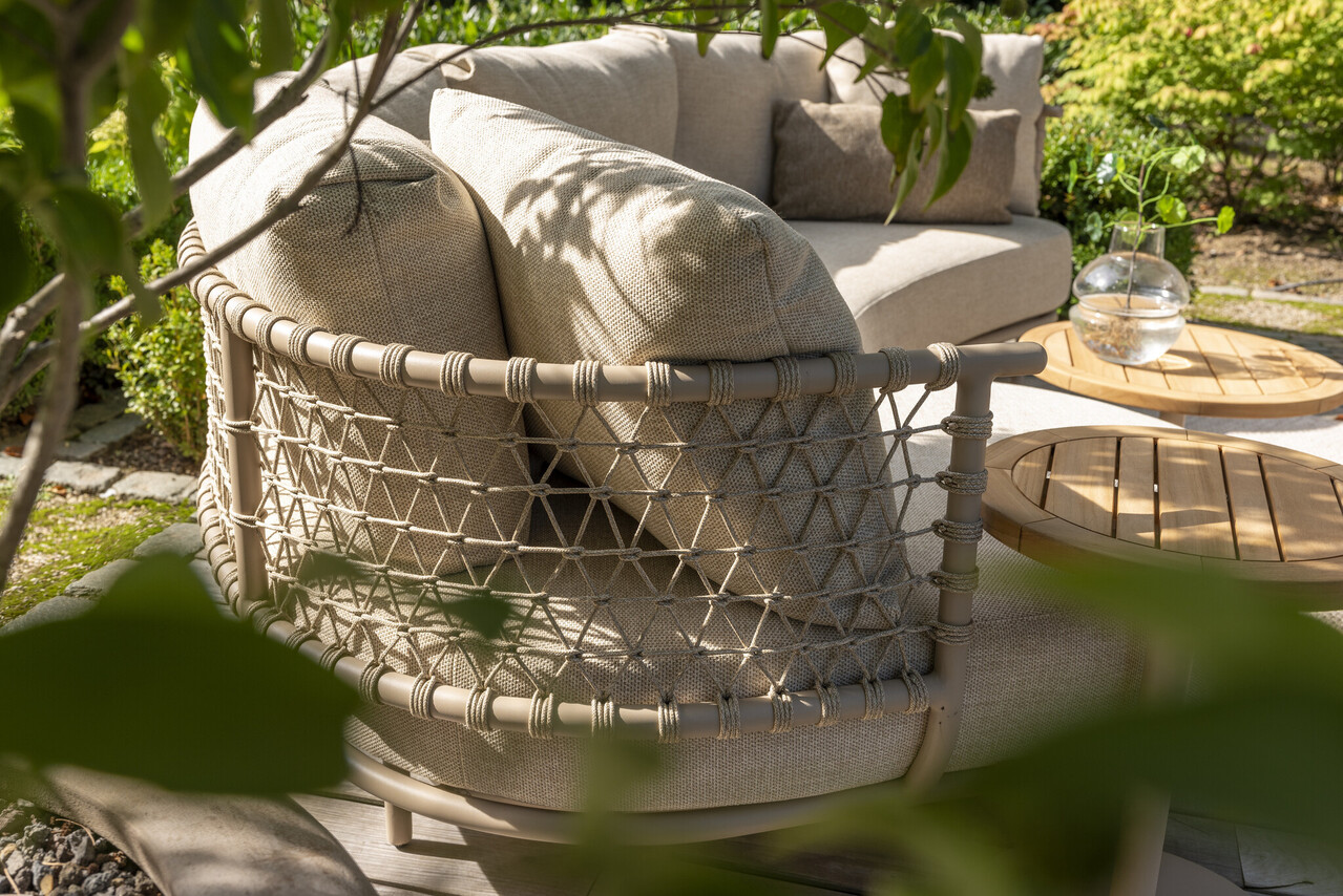 4 Seasons Outdoor Sardinia chaise longue loungeset 3 delig aluminum latte teak 4 Seasons Outdoor 4 Seasons Outdoor Sardinia chaise longue loungeset 3 delig aluminum latte teak 4 Seasons Outdoor