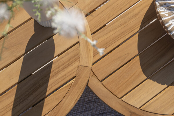 4 Seasons Outdoor Volta teak salontafel centrale poot latte 80 cm. Ø (H 30) 4 Seasons Outdoor 4 Seasons Outdoor Volta teak salontafel centrale poot latte 80 cm. Ø (H 30) 4 Seasons Outdoor