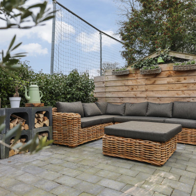 Tuinmeubelen voor zomerse tuinfeesten stijlvol en chique is wat we zoeken Tuinmeubelen voor zomerse tuinfeesten stijlvol en chique is wat we zoeken